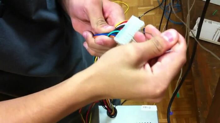 vérifier le câble d'd d'alimentation